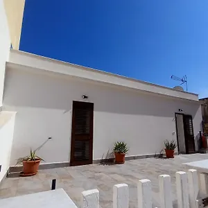 Zisas Apartment