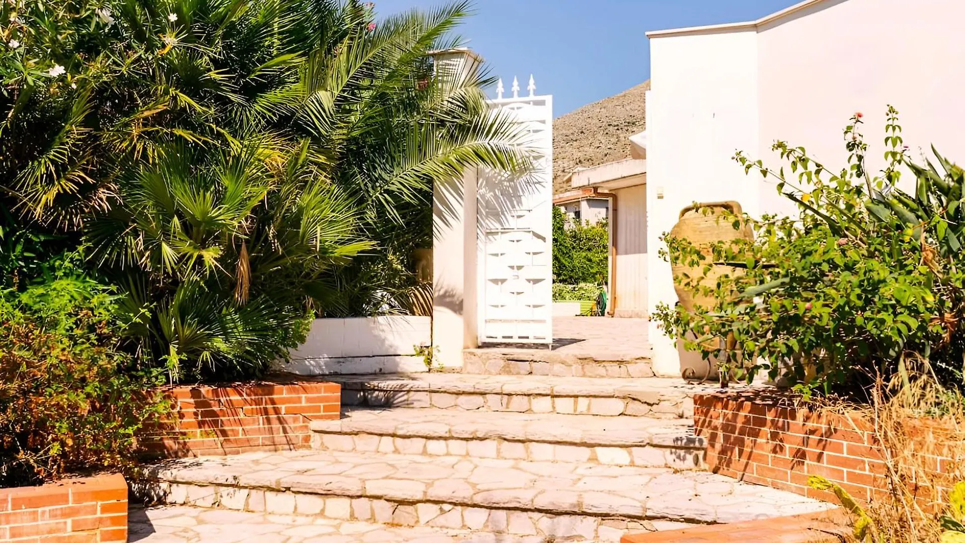 Casa Giulu- Villa Palermo